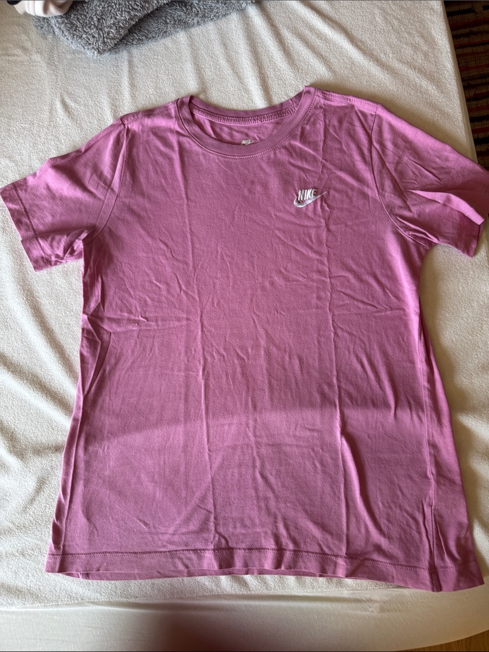 Nike pink Short Sleeve Tee with White Swoosh Boys XL Tshirt